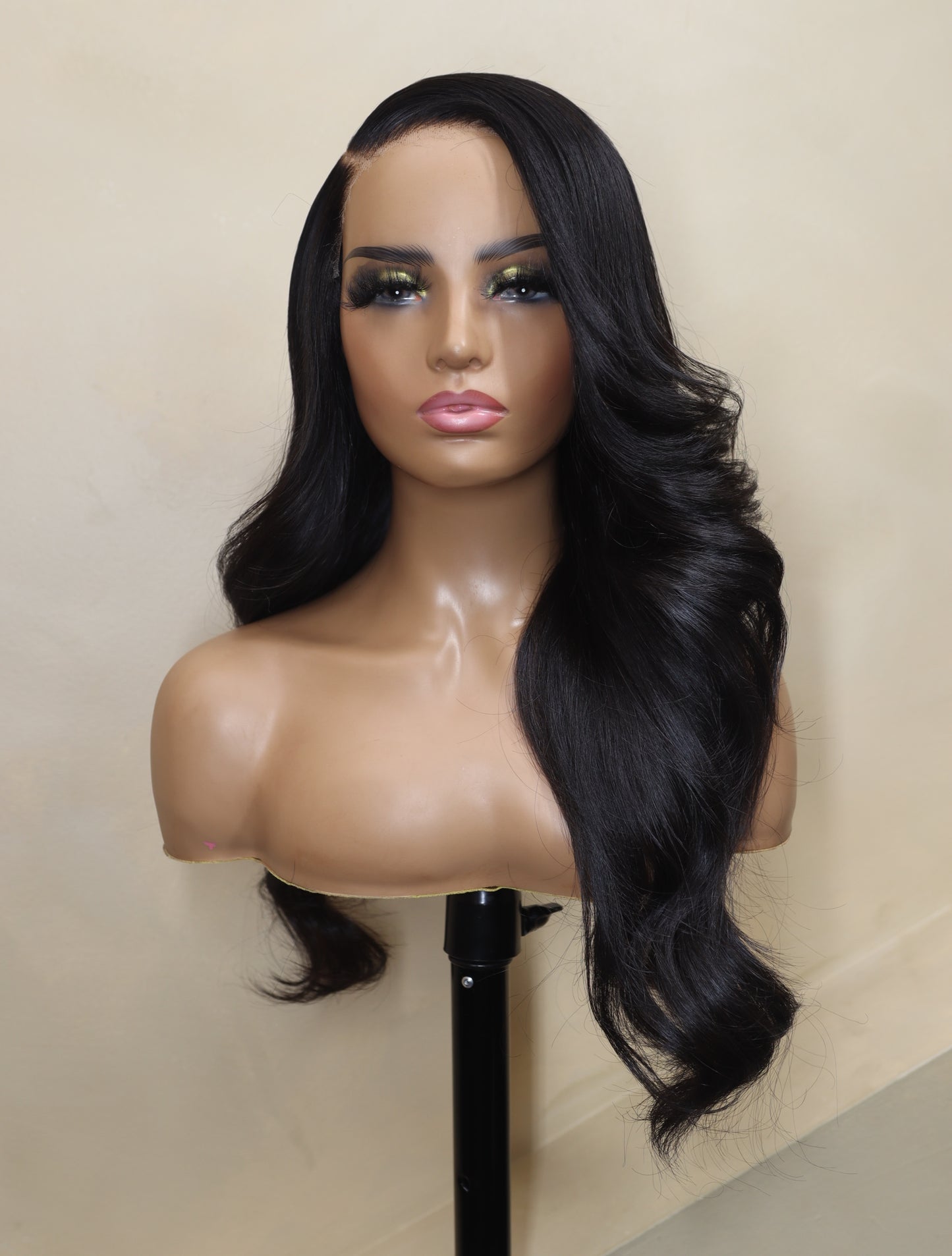 ESSENCE CUSTOM WIG
